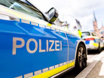 Polizei: Nächtliche Spazierfahrt: 14-Jähriger verursacht 100 000 Euro Schaden