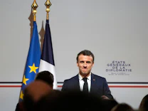 Frankreich: Macron zwingt Rentenreform durchs Parlament