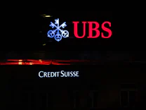 Medienbericht: UBS bietet bis zu eine Milliarde Dollar für Credit Suisse