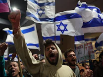 Israel: Erneut Hunderttausende gegen Justizreform auf der Straße