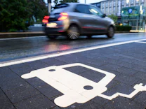 Mobilität: In den Städten sitzen die E-Auto-Muffel