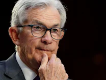 Zinsentscheidung der Fed: US-Notenbank hebt Leitzins trotz Finanzmarktturbulenzen an