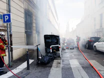 Frankreich: Schwere Proteste gegen Rentenpläne – 457 Menschen festgenommen