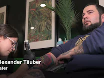 : Jüngste Tattoo-Künstlerin: Papa stolz auf 13-jährige Tochter