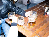 Alkohol: “Je mehr Werbung, desto früher fangen Jugendliche mit dem Trinken an”