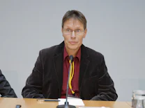 Universität in München: Disziplinarverfahren gegen LMU-Professor Meyen