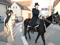 : Ostern hoch zu Pferd: Reiterprozessionen in der Lausitz