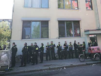 Berlin-Neukölln: Mann attackiert Kinder auf Schulhof mit Messer