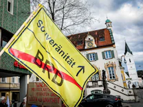 Rechtes Netzwerk: Drei weitere Festnahmen wegen Umsturzplänen im “Reichsbürger”-Milieu