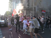 : „Ich bin schockiert, nichts los“: Nur wenige Bayern-Fans feiern Titel in München