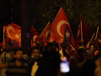 : Nach Stichwahl in der Türkei: Autokorsos in Duisburg