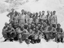 Mount Everest: „Als sie herunterkamen, haben sich alle umarmt“