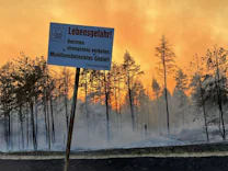 Waldbrände: Ortschaft evakuiert, Katastrophenfall ausgerufen