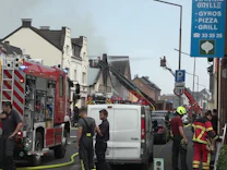 : Feuerwehrleute bei Brand gestorben: Stadt und Land in tiefer Trauer