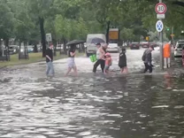 : Regenguss sorgt für Überschwemmung in Berlin
