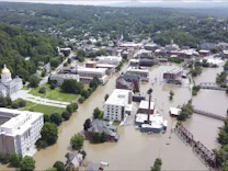 Überschwemmungen im Nordosten der USA: Staudamm in Vermont droht zu brechen