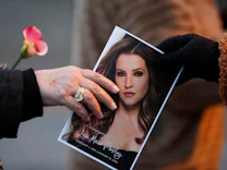 Los Angeles: Gerichtsmedizin: Lisa Marie Presley starb an Folgen von Gewichts-OP