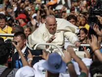 Weltjugendtag in Lissabon: Franziskus verspürt eine “Müdigkeit” der Kirche