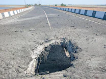 Liveblog zum Krieg in der Ukraine: Ukraine bekennt sich zu Angriffen auf zwei Autobrücken zur Krim 